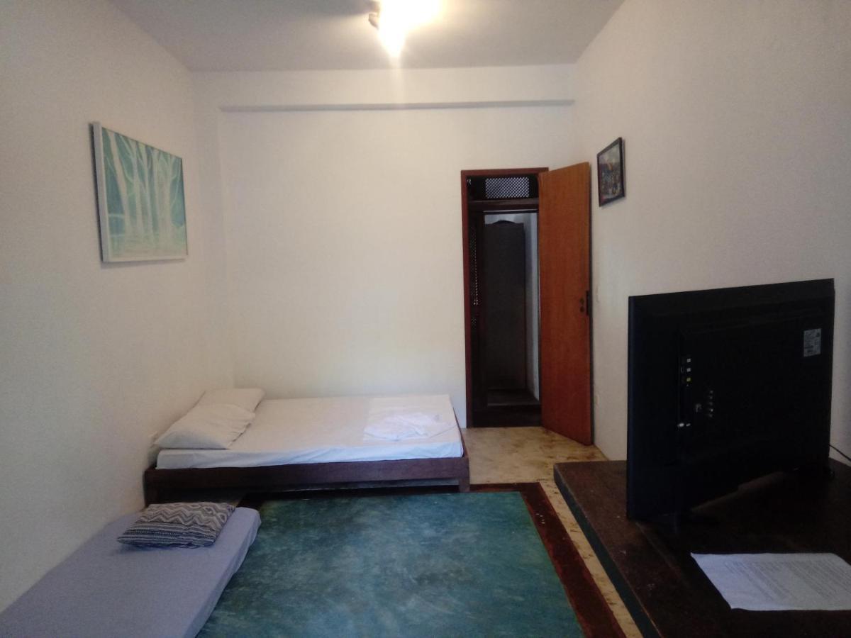 Lindas Suites A Uma Quadra Da Praia E Centro Убатуба Экстерьер фото