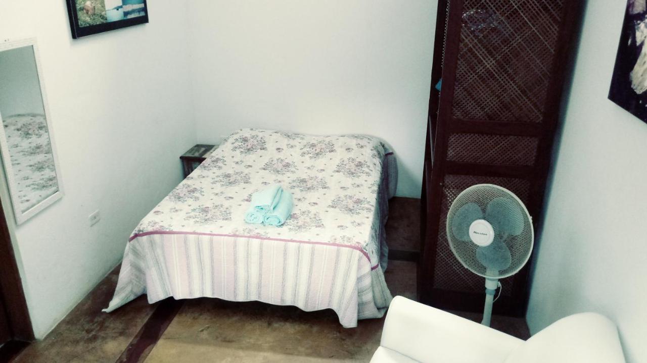 Lindas Suites A Uma Quadra Da Praia E Centro Убатуба Экстерьер фото